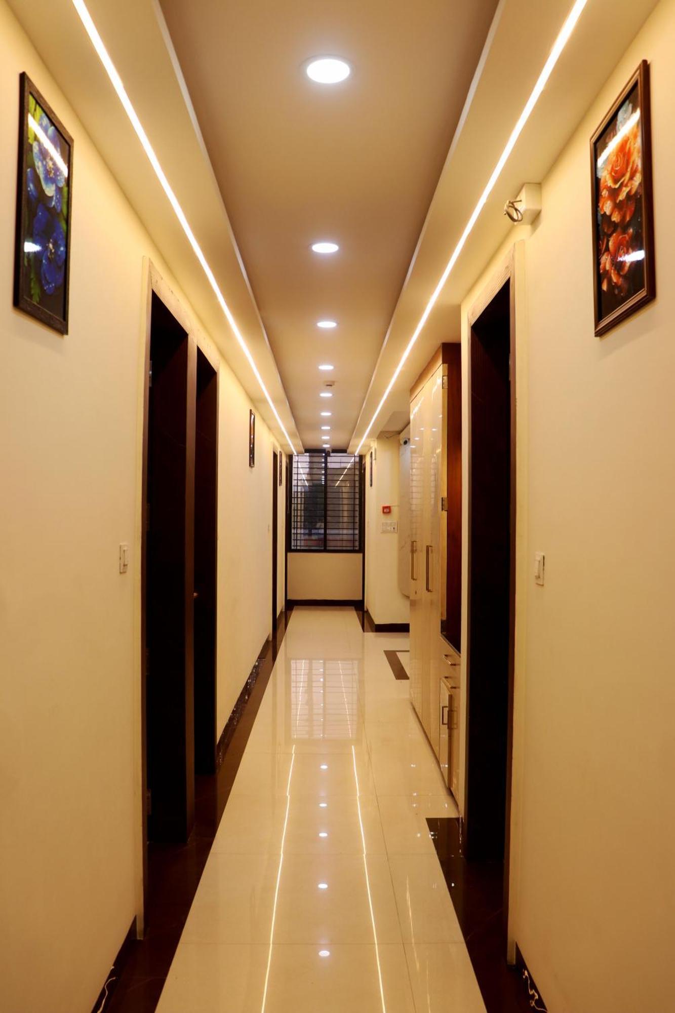 Hotel Aranyasutra Inaya, Indore Eksteriør billede
